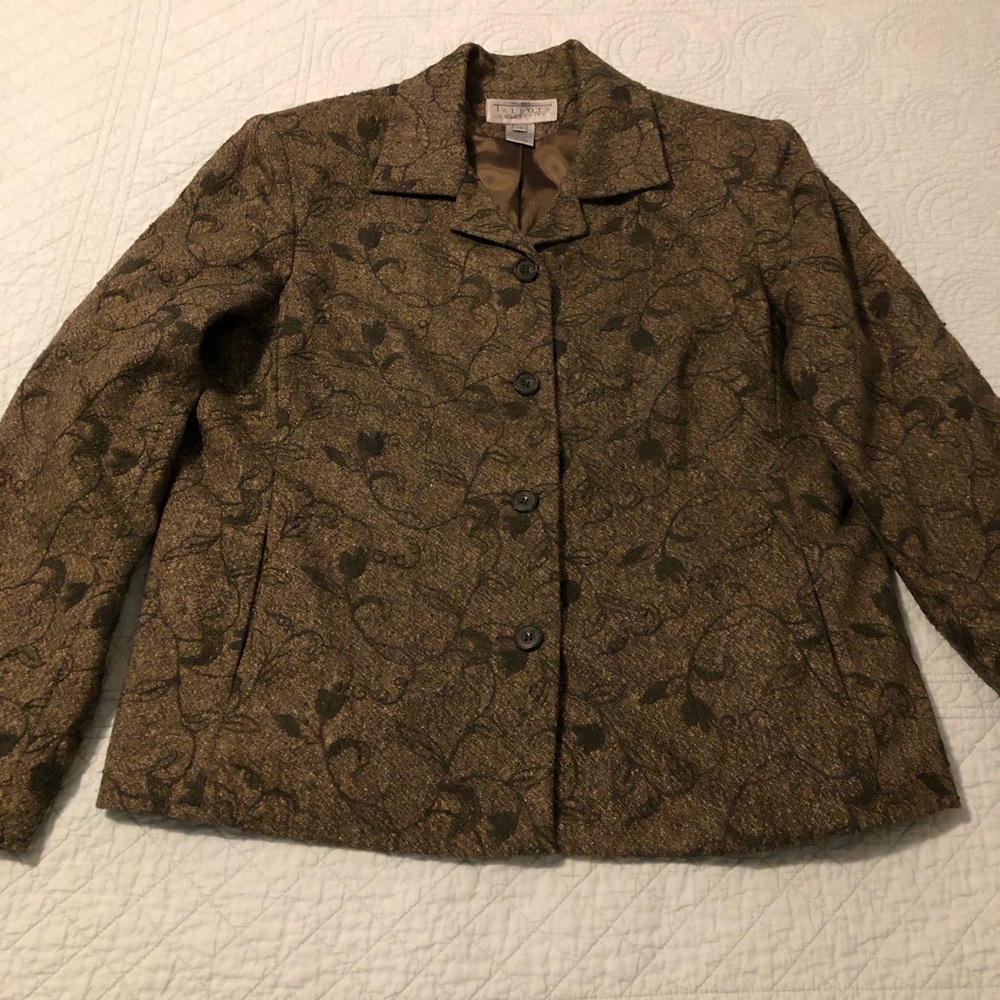 Vintage Y2K Talbots wool silk blend jacket
blazer. Size 14.